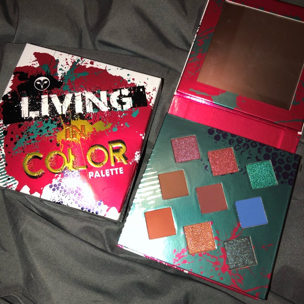 Living in color palette